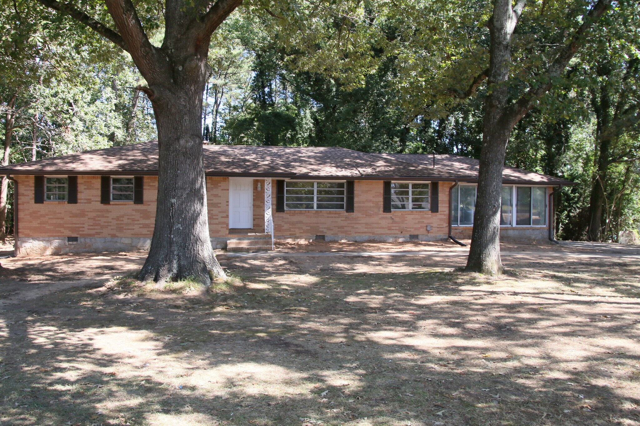 2176 Rockbridge Rd, Stone Mountain, GA for sale Building Photo- Image 1 of 1