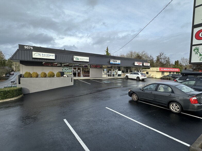 9555-9575 SW Beaverton Hillsdale Hwy, Beaverton, OR for lease - Building Photo - Image 1 of 9