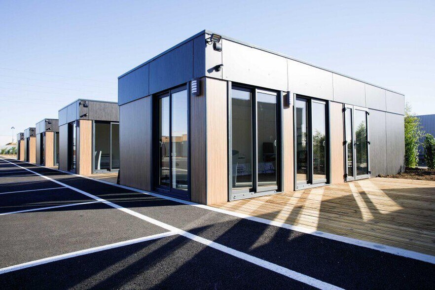 Office in Gellainville for lease - Building Photo - Image 3 of 15