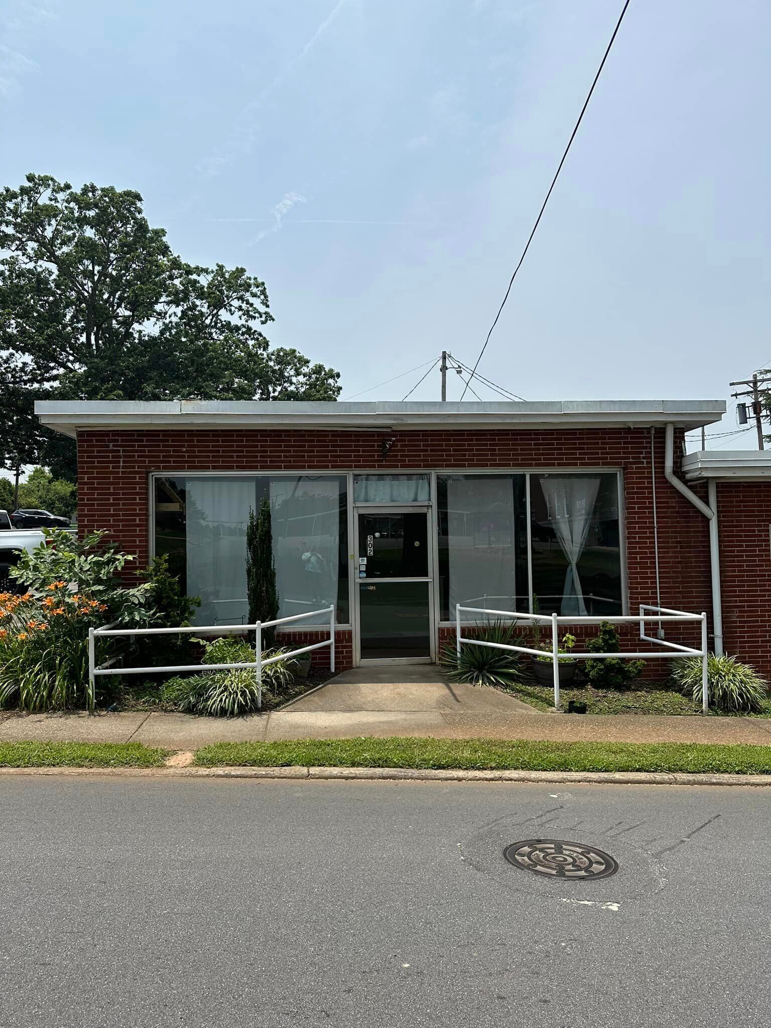 302 Main, Morganton, NC for sale Primary Photo- Image 1 of 1