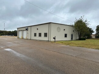 More details for 1308 Industrial Rd, Mount Pleasant, TX - Industrial for Sale