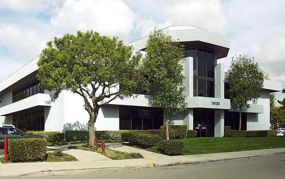 14131 Chambers Rd, Tustin, CA for sale - Building Photo - Image 2 of 6