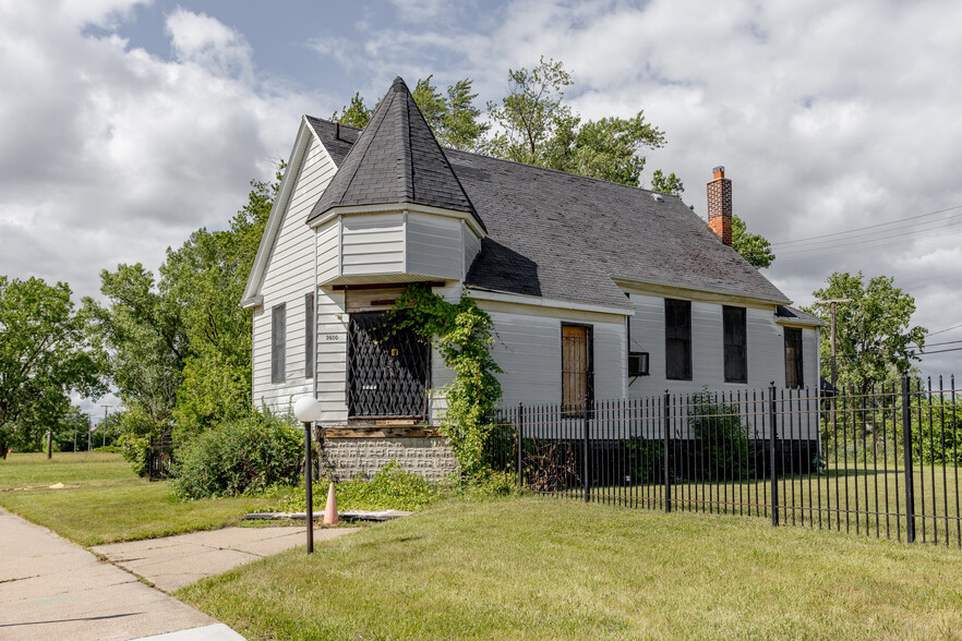 2600 Crane St, Detroit, MI for sale - Building Photo - Image 1 of 1