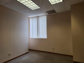 290 Pratt St, Meriden, CT for lease Interior Photo- Image 1 of 1