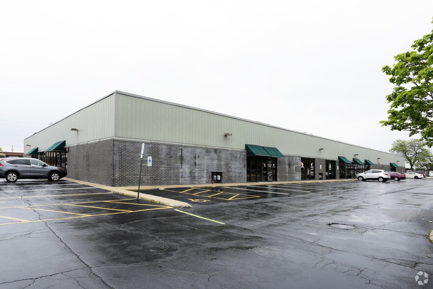 502 Morse Ave, Schaumburg, IL for lease - Building Photo - Image 2 of 5