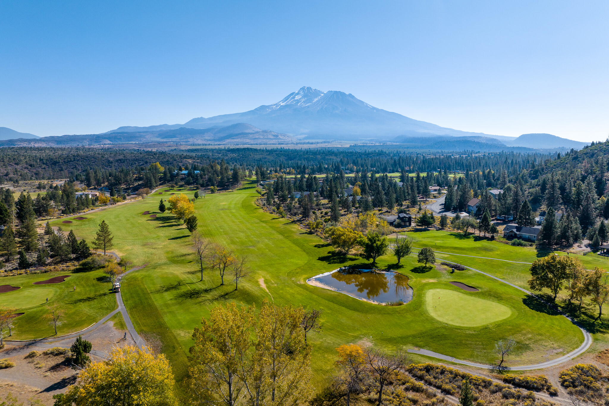 5925 Country Club Dr, Weed, CA for sale Building Photo- Image 1 of 1