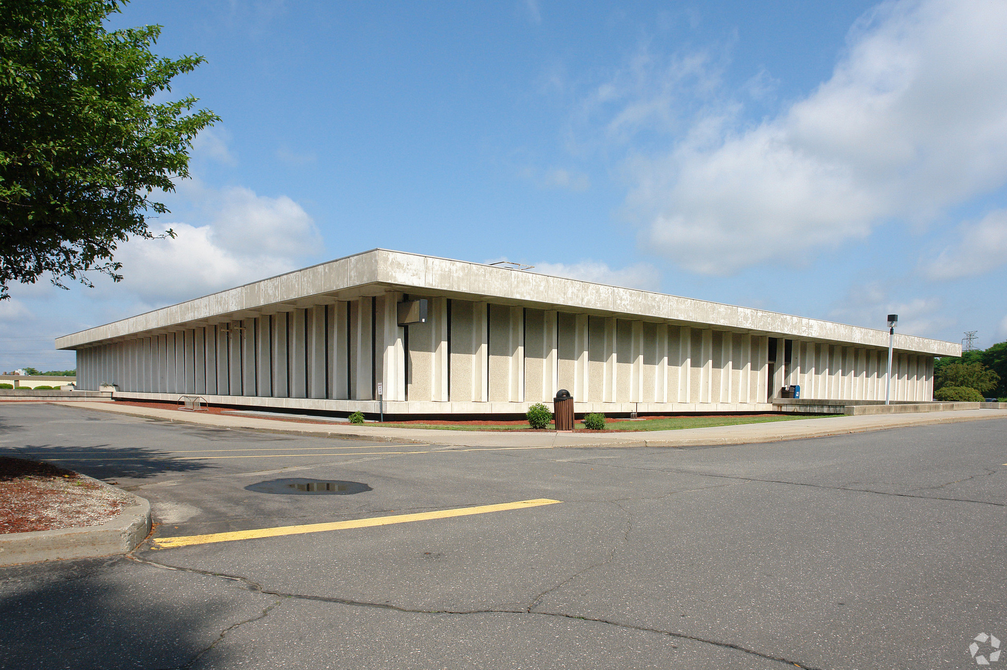 365 Cadwell Dr, Springfield, MA 01104 - Industrial Building | LoopNet