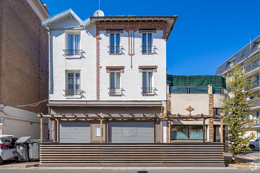 28 Avenue Du Bas Meudon, Issy-les-Moulineaux for sale - Building Photo - Image 2 of 4