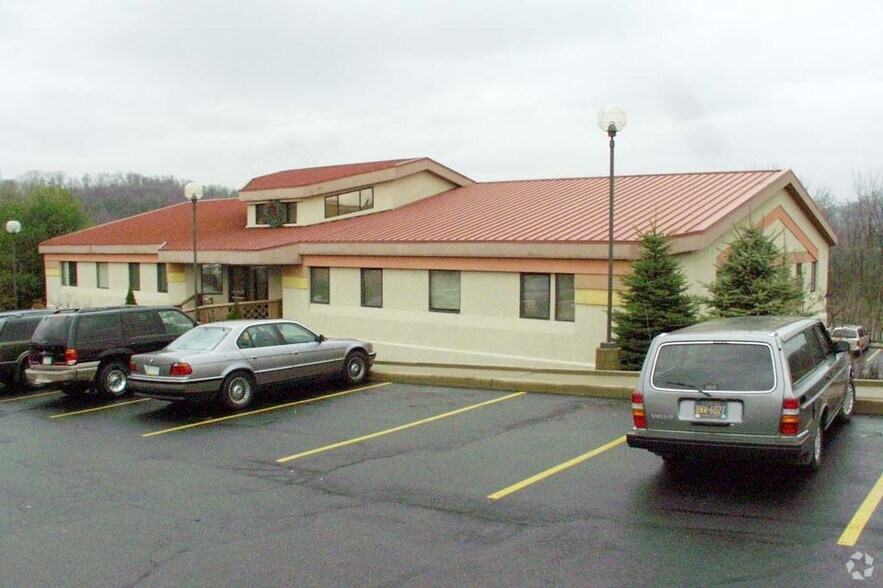 4000 Waterdam Plaza Dr, Mcmurray, PA 15317 Waterdam Plaza