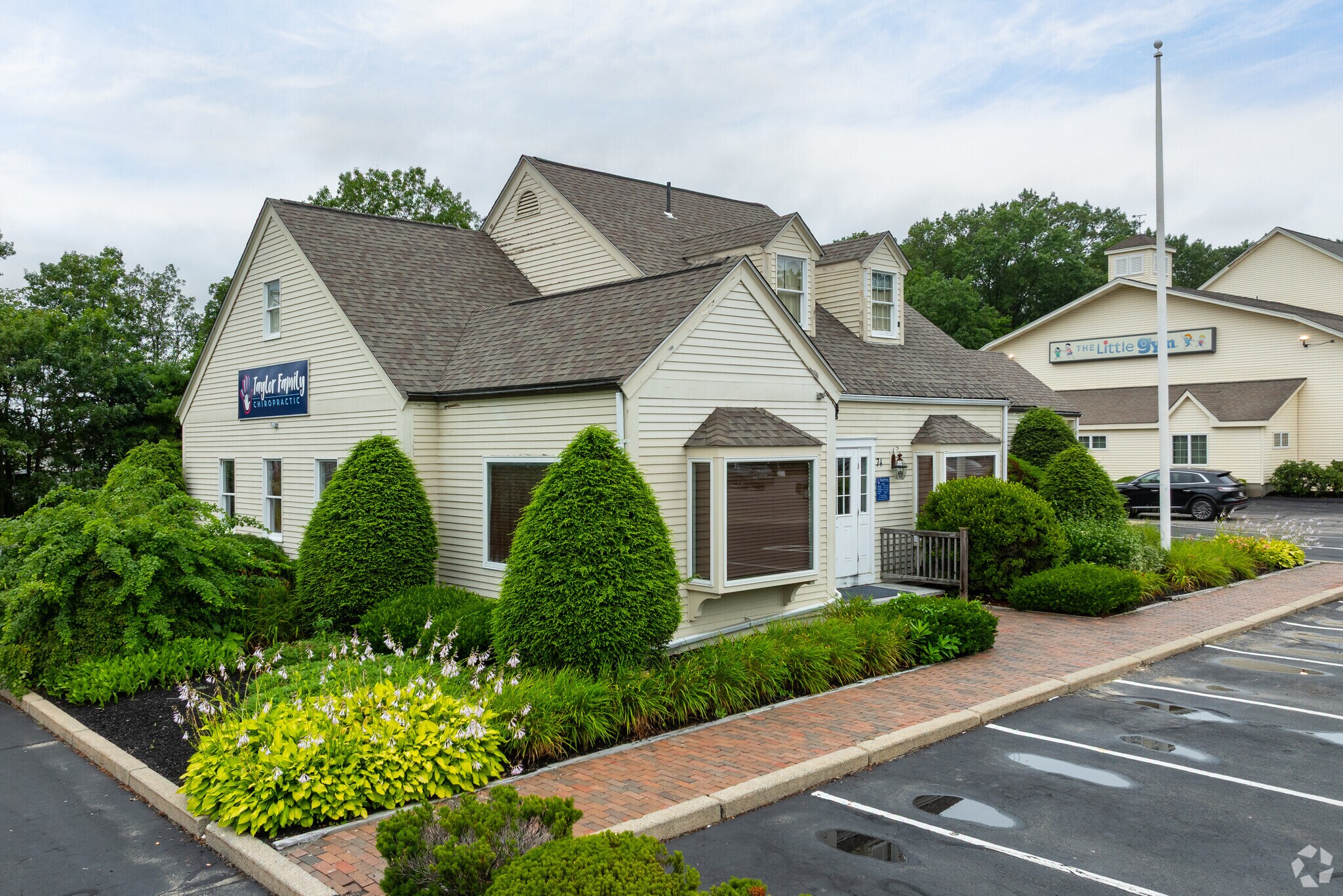 74 Main St, Medway, MA for sale Primary Photo- Image 1 of 1