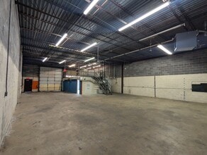 2810 Merrilee Dr, Fairfax, VA for lease Interior Photo- Image 1 of 6