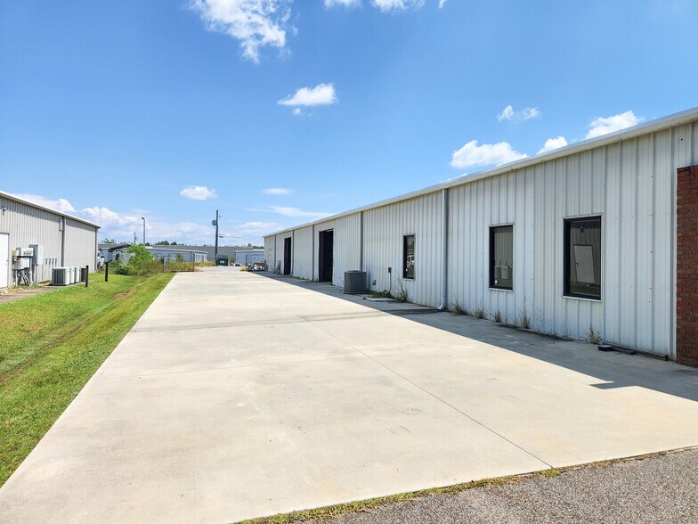 5705 Rabbit Creek Dr, Theodore, AL for sale - Building Photo - Image 2 of 16