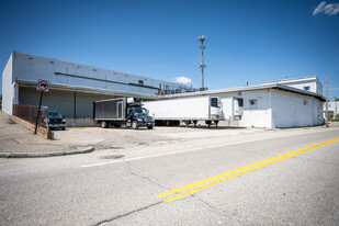 31 Budlong Road Cold Storage Building - Warehouse