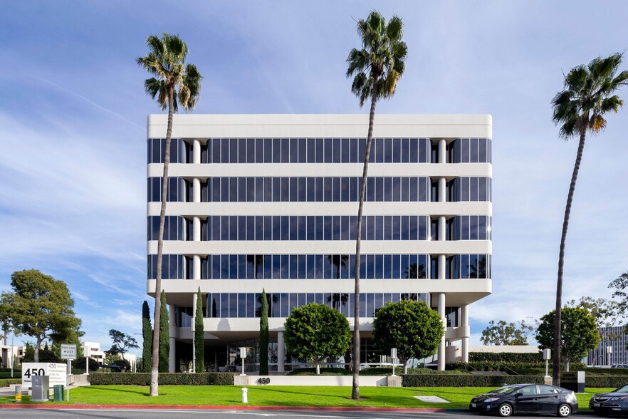 450 Newport Center Dr, Newport Beach, CA for lease - Building Photo - Image 2 of 9