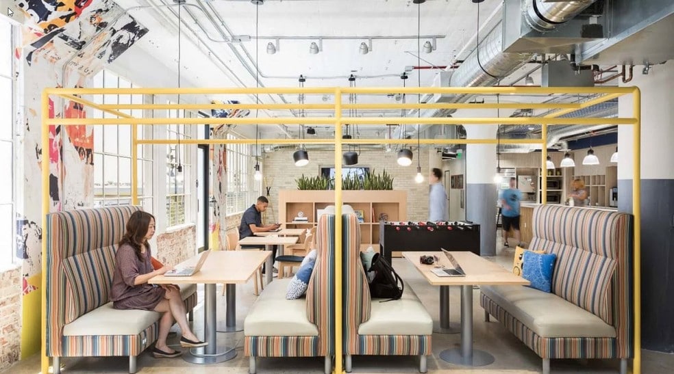 2 St Clair Av W, Toronto, ON for lease - Interior Photo - Image 2 of 22