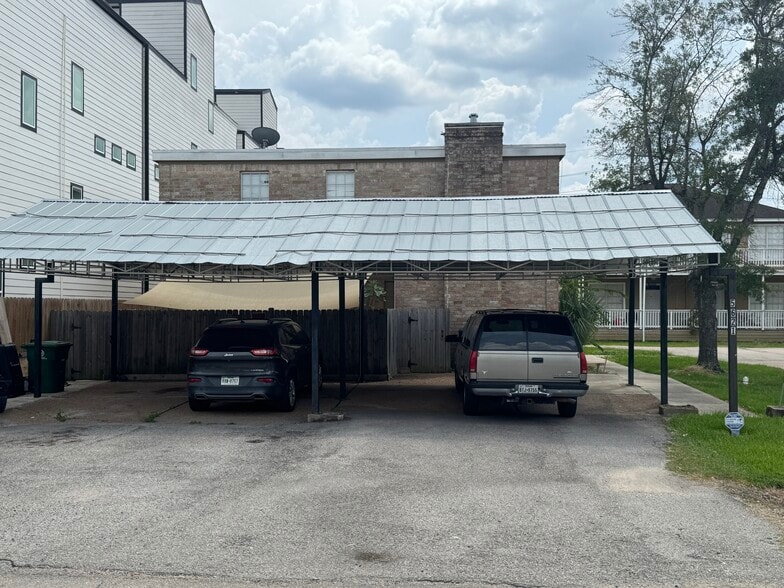 5621 Val Verde St, Houston, TX for sale - Building Photo - Image 3 of 8