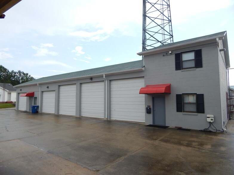 200202 S Hoover Rd, Durham, NC 27703