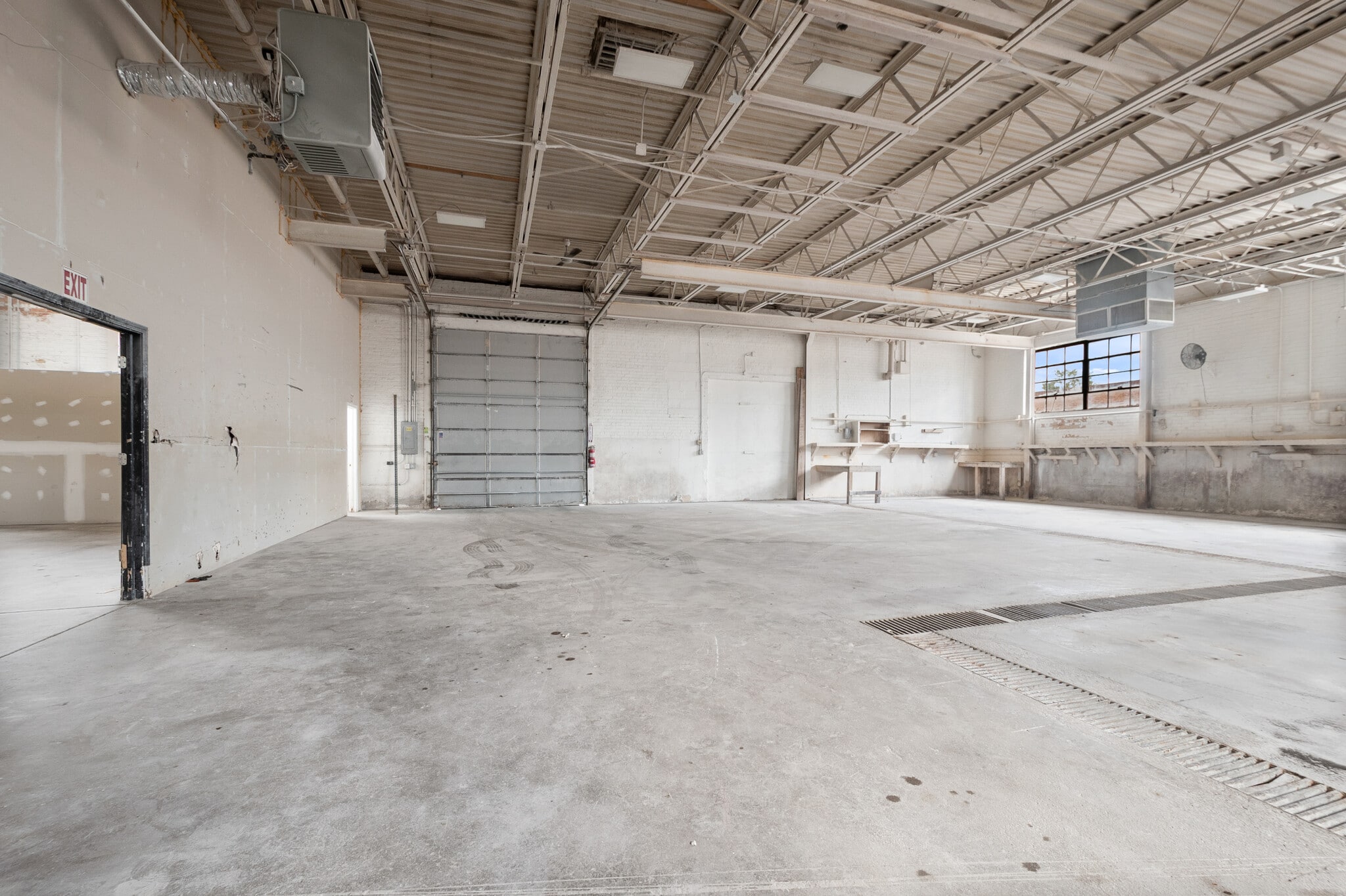 8019 Monticello Ave, Skokie, IL for lease Interior Photo- Image 1 of 18