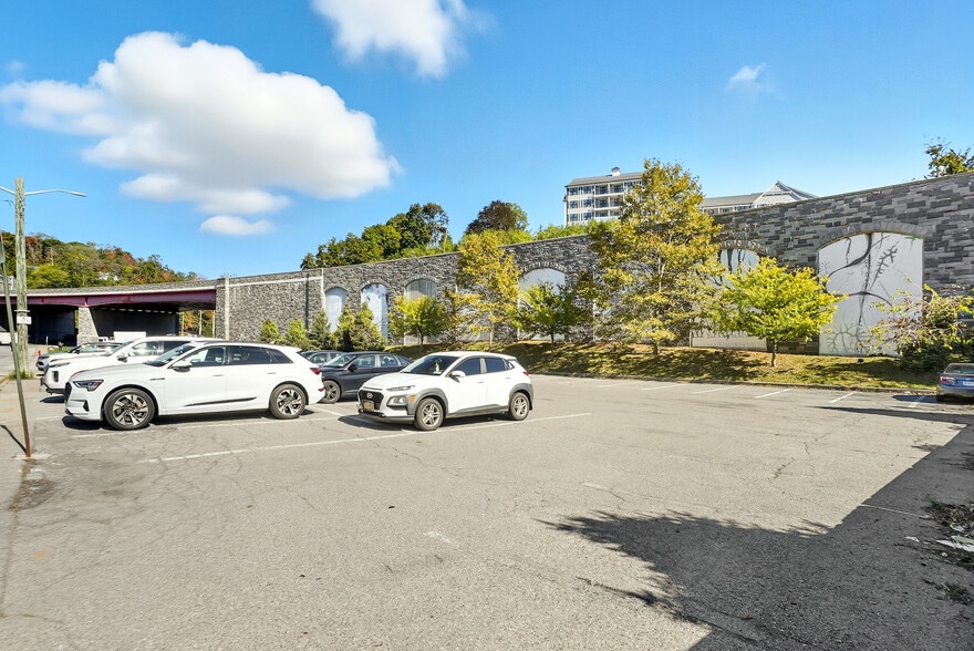 47 S Water St, Peekskill, NY for sale - Building Photo - Image 2 of 14