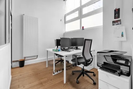 52 Passage Du Bureau, Paris for lease Interior Photo- Image 1 of 14