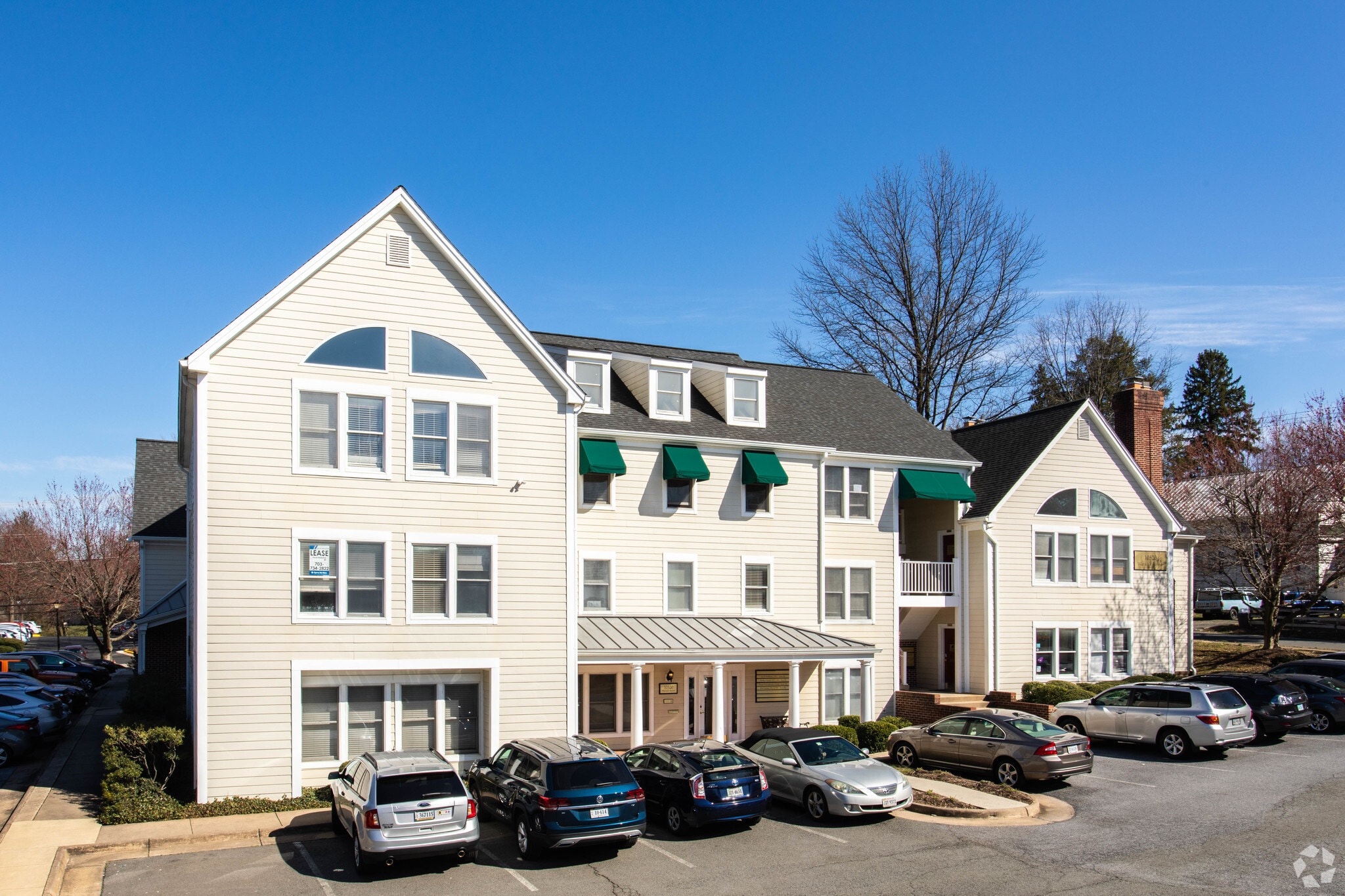 10520 Warwick Ct, Fairfax, VA for lease Primary Photo- Image 1 of 5