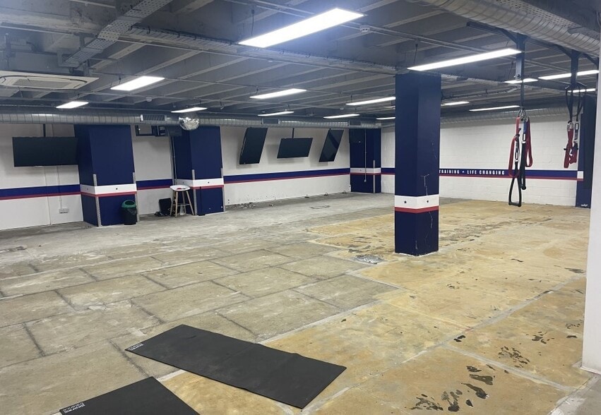 4-5 Westgate Buildings, Bath for lease - Interior Photo - Image 2 of 2