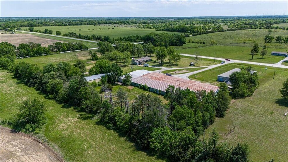 8900 Highway 39, Chanute, KS for sale - Aerial - Image 2 of 23