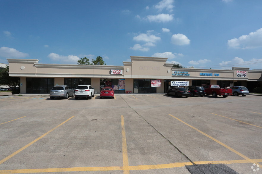 1101 Highway 6 S, Houston, TX for lease - Building Photo - Image 1 of 6