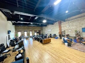 106 Stephen St, Lemont, IL for lease Interior Photo- Image 1 of 3