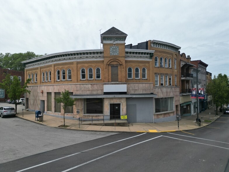 152 Grant Ave, Vandergrift, PA for lease - Building Photo - Image 1 of 39