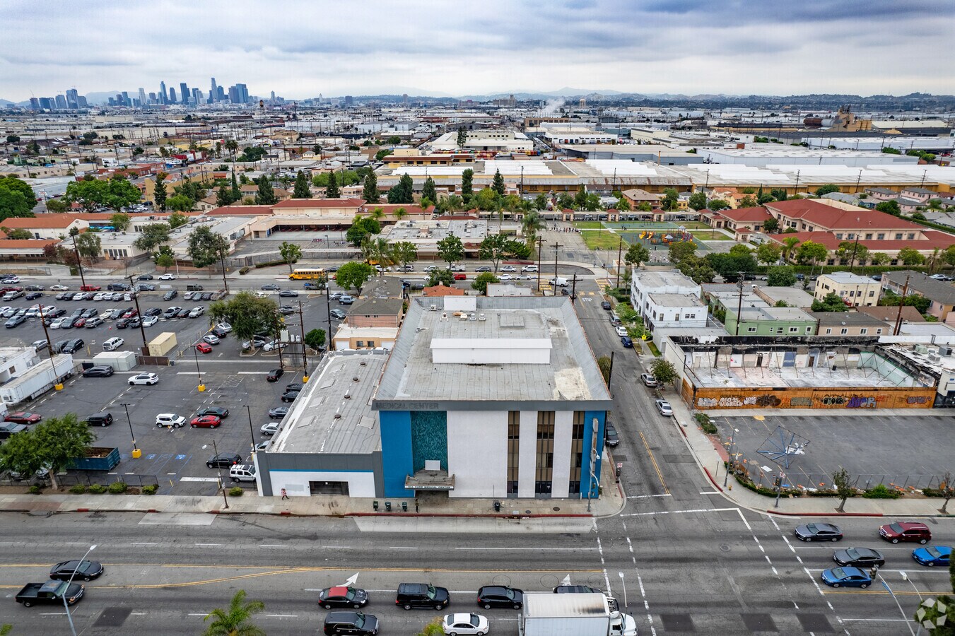 2675 E Slauson Ave, Huntington Park, CA 90255