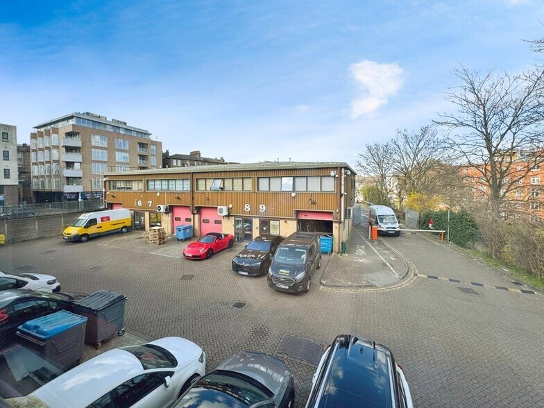 Perry Vale, London for lease - Building Photo - Image 2 of 5