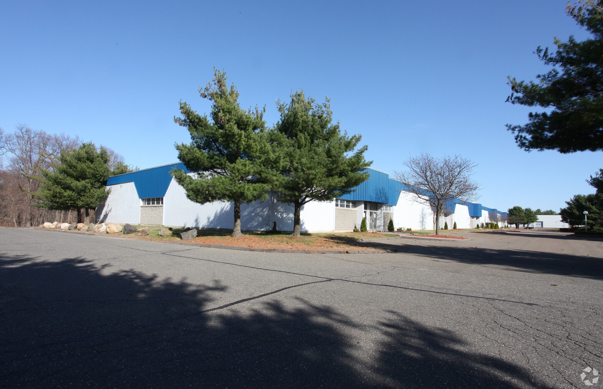 506 Hayden Station Rd, Windsor, CT for sale Primary Photo- Image 1 of 1