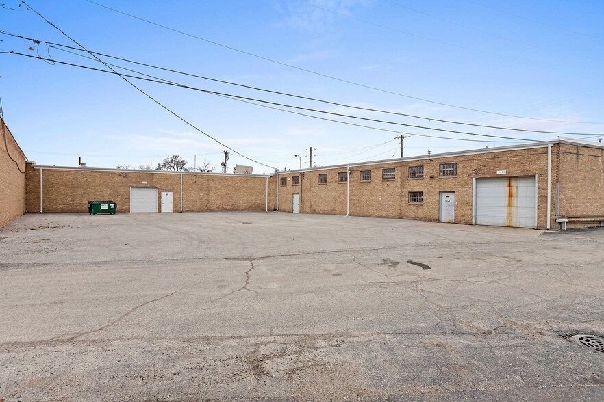 9490 Franklin Ave, Franklin Park, IL for sale - Building Photo - Image 2 of 7