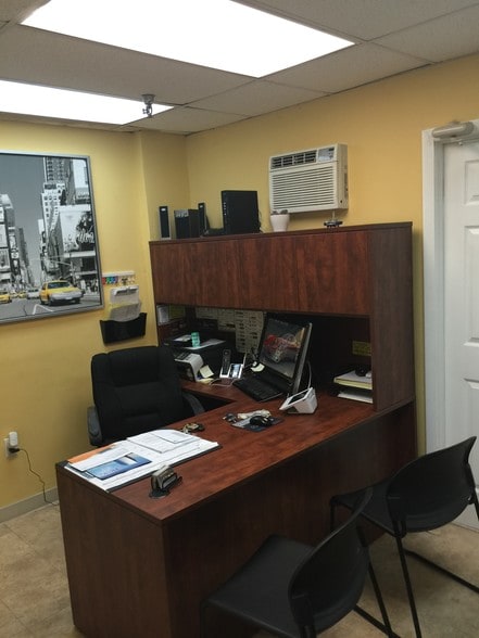 7208-7224 NW 25th St, Miami, FL for lease - Interior Photo - Image 3 of 16