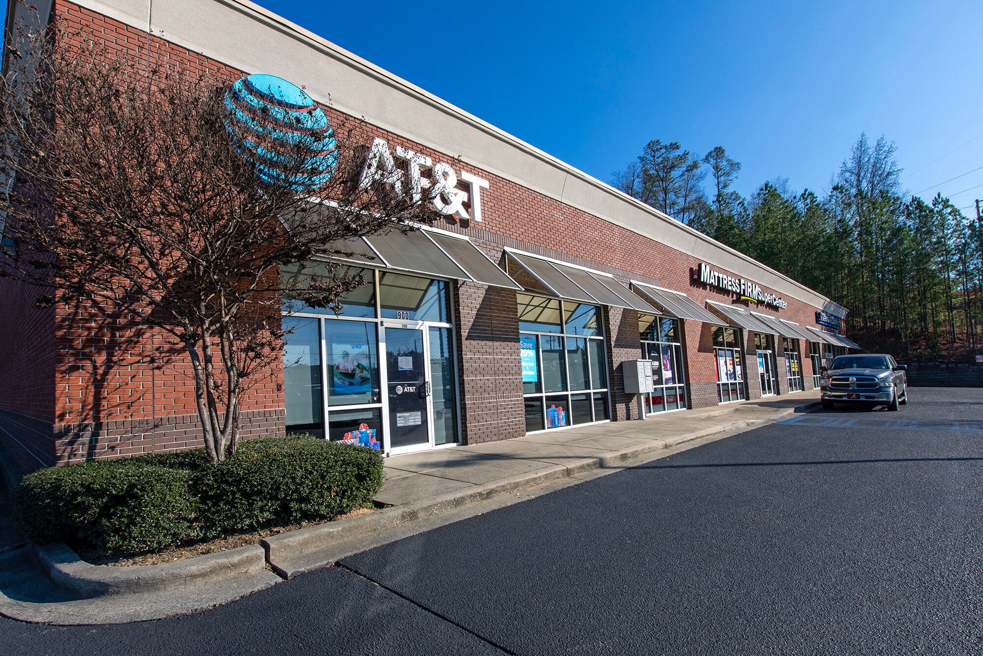 60 Colonial Promenade Pky, Alabaster, AL for sale Building Photo- Image 1 of 1