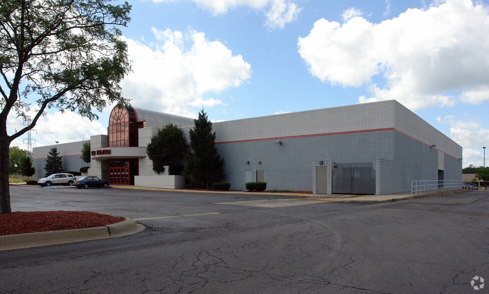 22265 Eureka Rd, Taylor, MI for sale - Building Photo - Image 1 of 8