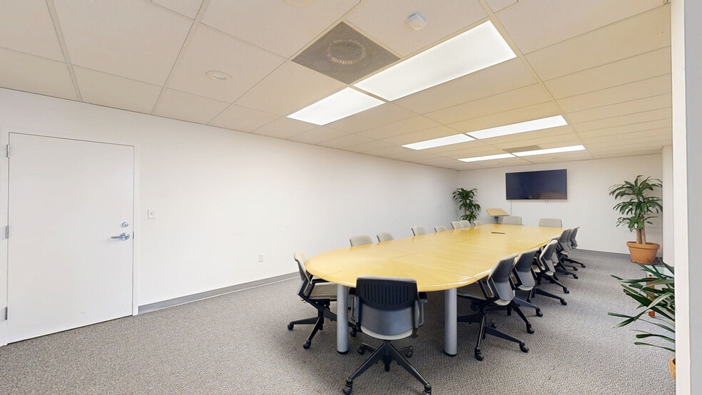 7925 NW 12th St, Doral, FL for lease - Matterport 3D Scan - Image 3 of 31