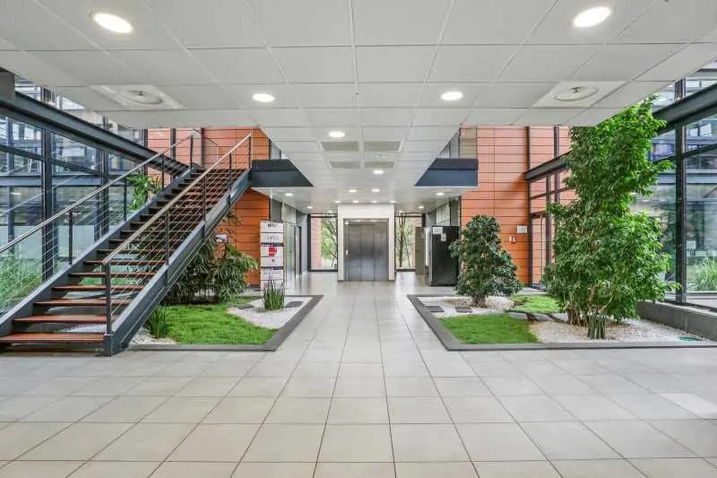 16 Rue Jean Desparmet, Lyon for lease - Lobby - Image 3 of 3