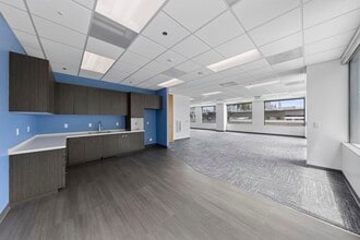 4270 Executive Sq, La Jolla, CA for lease Interior Photo- Image 1 of 9