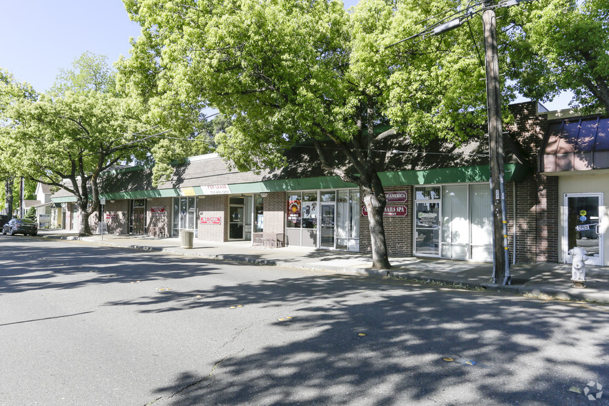 322-346 Cernon St, Vacaville, CA for lease - Building Photo - Image 1 of 1