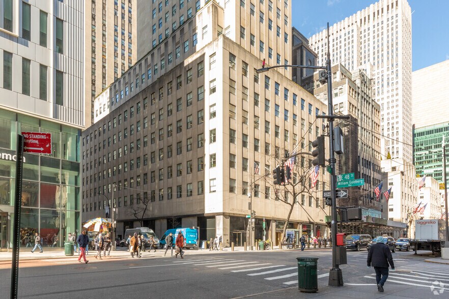 600 Fifth Ave, New York, NY for lease - Building Photo - Image 2 of 6