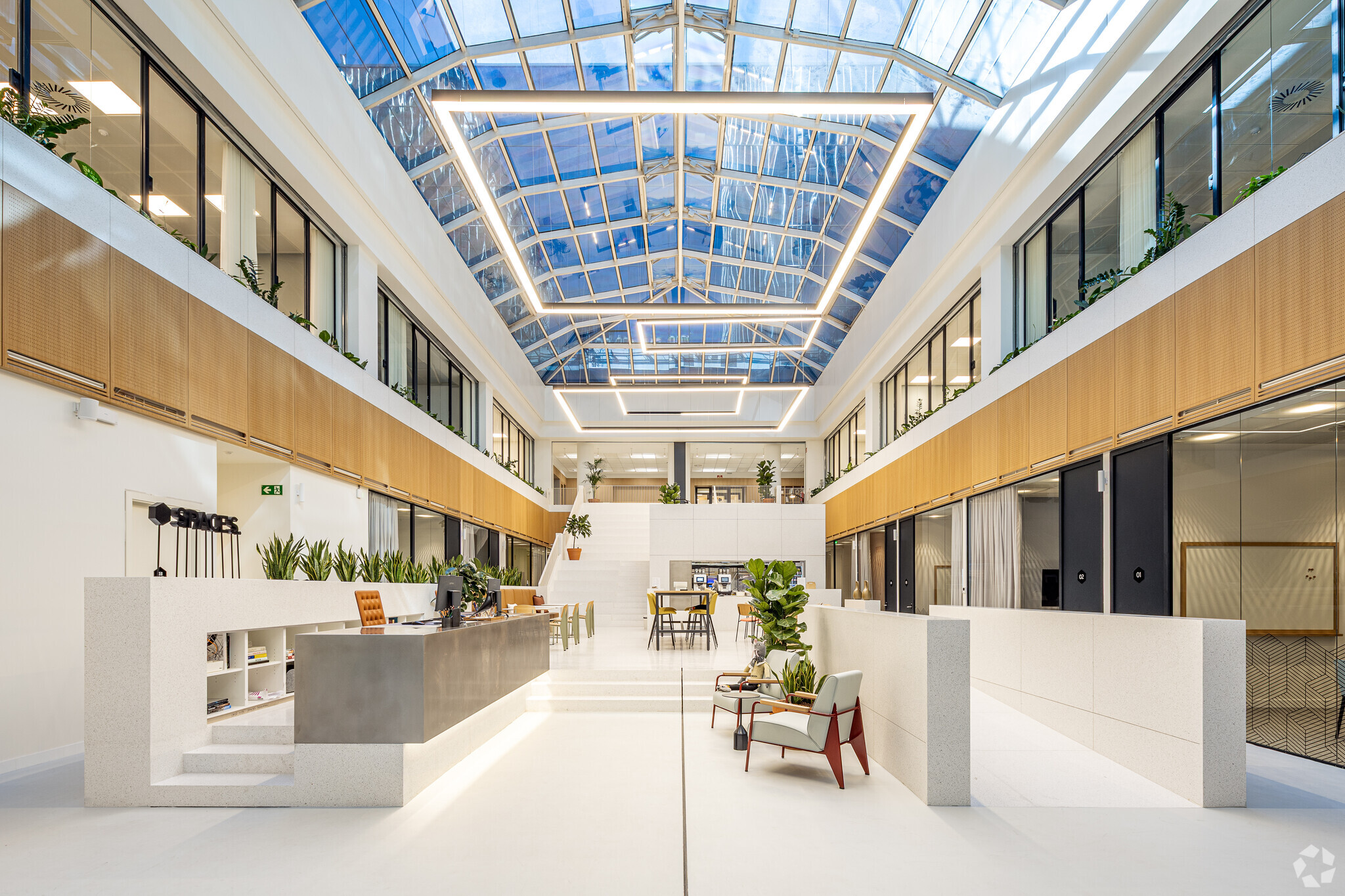 Avenida General Perón, 40, Madrid, Madrid for lease Lobby- Image 1 of 17