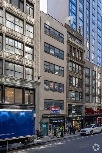 34 W 36th St, New York, NY for lease - Building Photo - Image 2 of 4