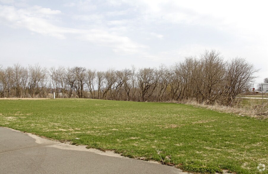 10th Ave SW, Rochester, MN for sale - Primary Photo - Image 1 of 1