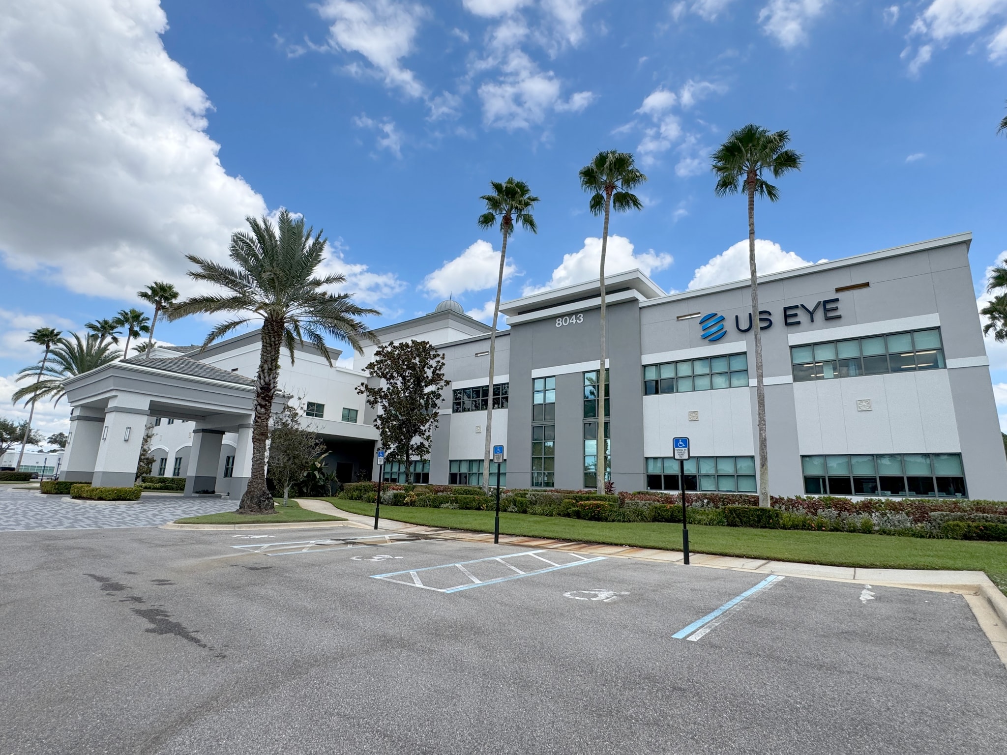 8043 Cooper Creek Blvd, University Park, FL for lease Building Photo- Image 1 of 6
