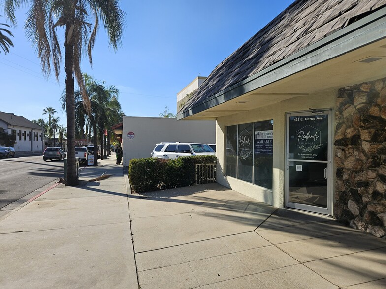 421-427 E Citrus Ave, Redlands, CA for lease - Building Photo - Image 2 of 7