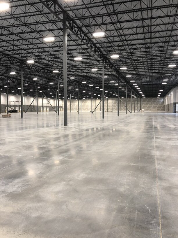 4120 NW Mattox Rd, Riverside, MO for sale Interior Photo- Image 1 of 1