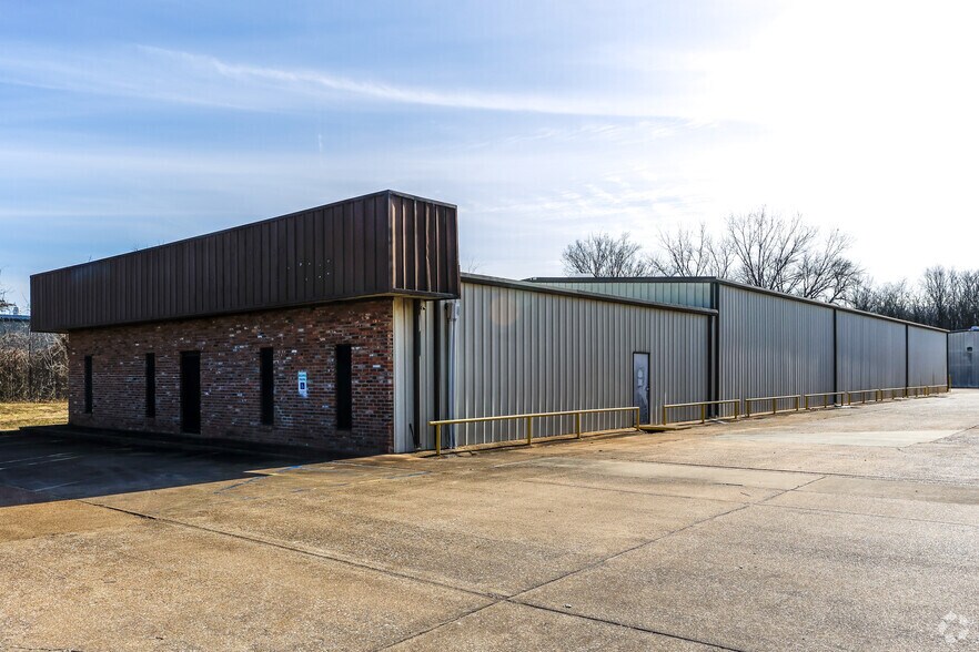 4924 Hazel Jones Rd, Bossier City, LA for lease - Building Photo - Image 2 of 5