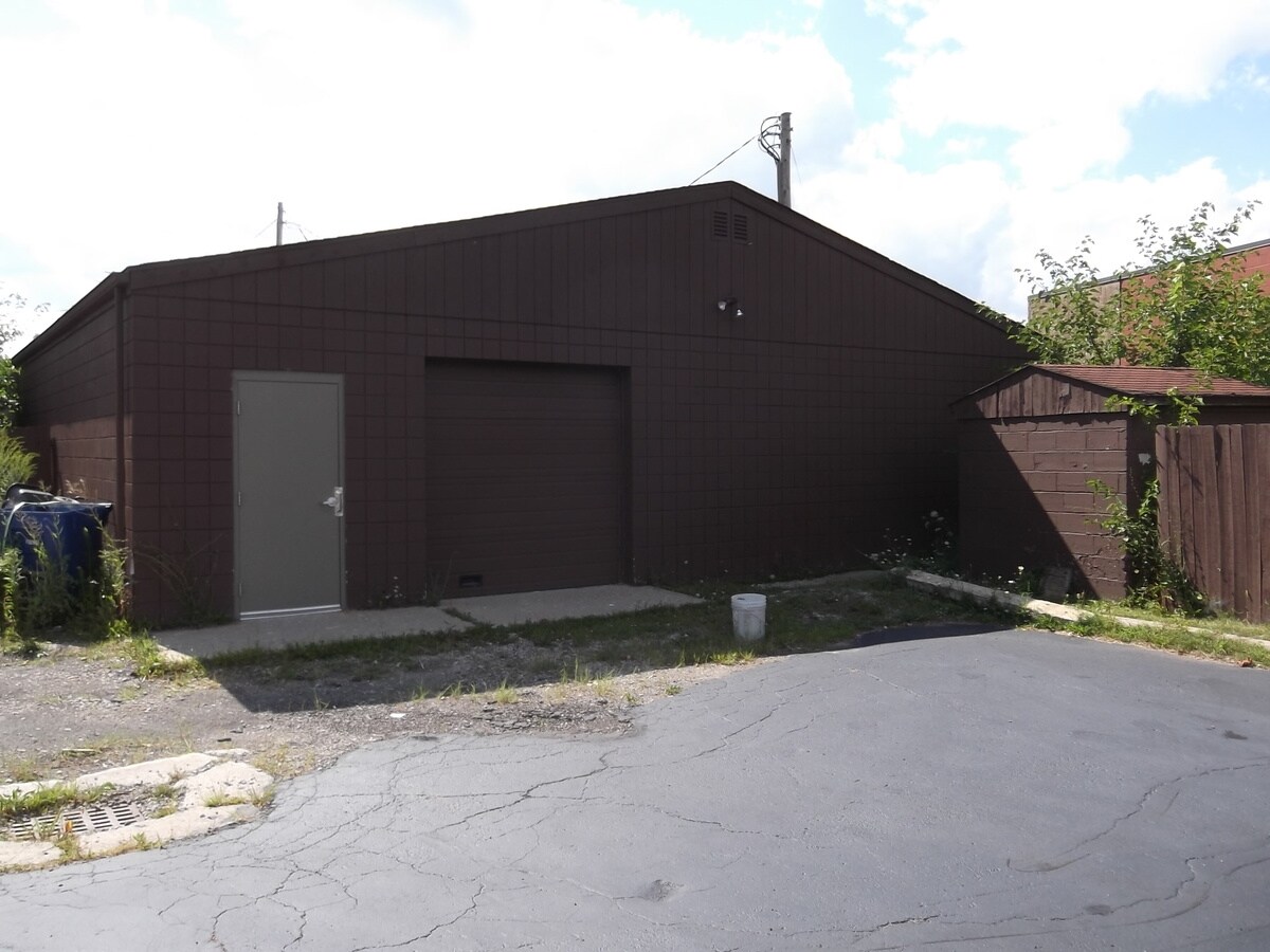 2452 W Stadium Blvd, Ann Arbor, MI for sale Building Photo- Image 1 of 1